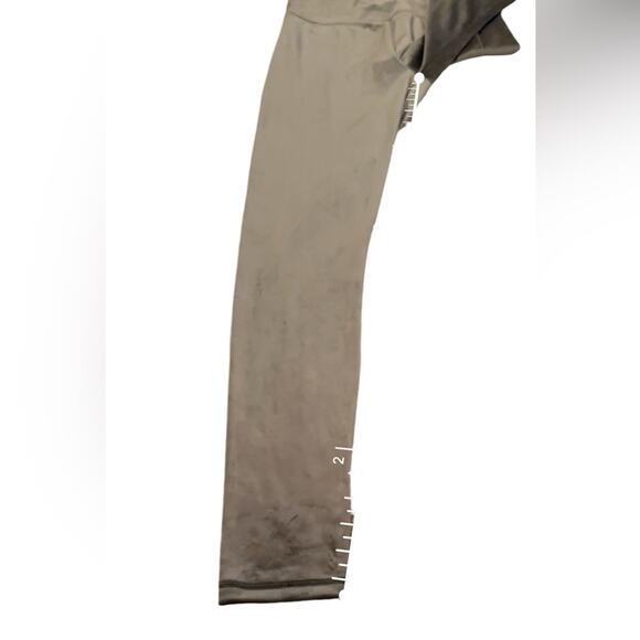 Offline by Aerie Gray Soft Texture High Rise Full Length Leggings Sz L NEW - Picture 10 of 10